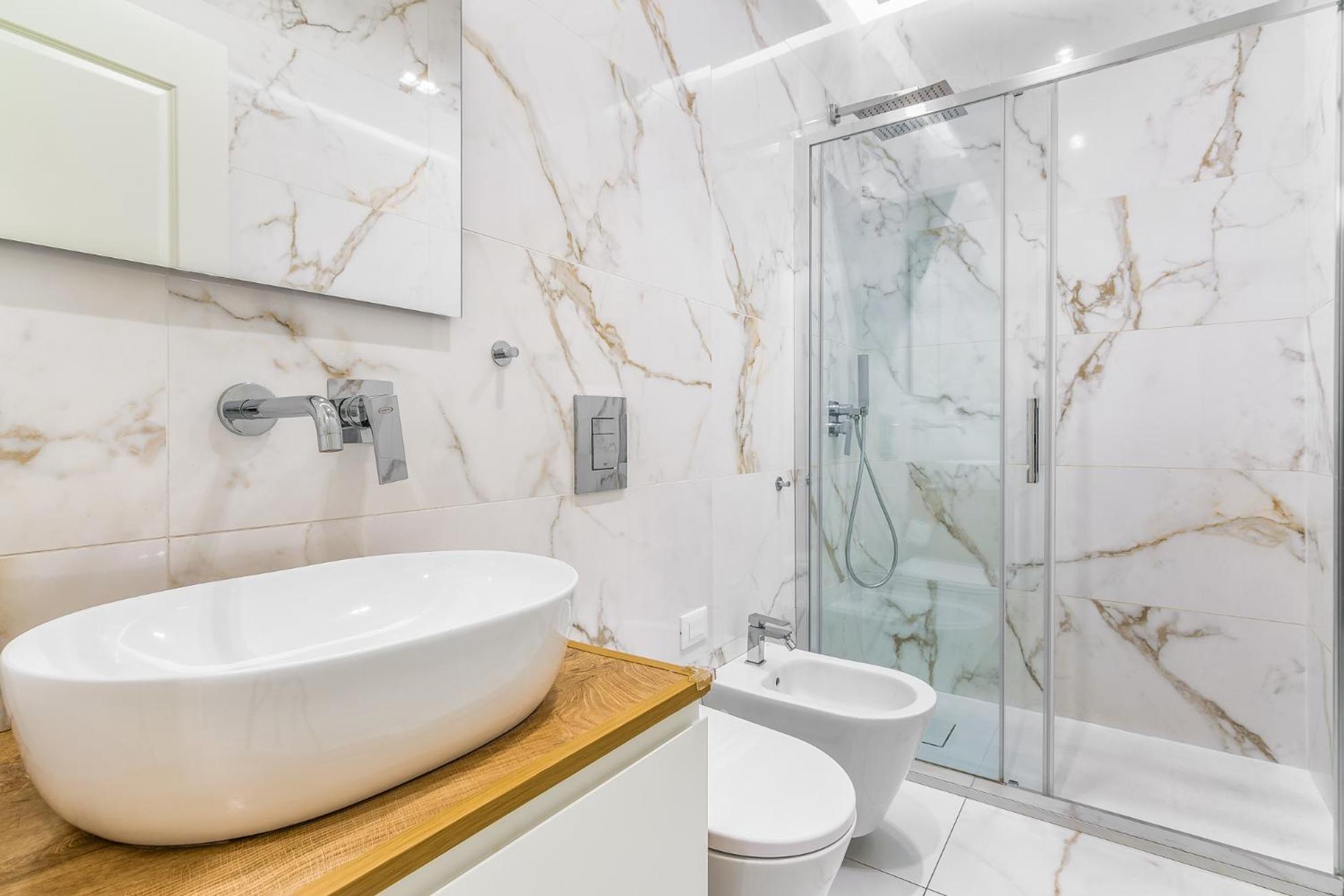 Milano Vetra-Parco Delle Basiliche 2 Pax- Wifi- Banfi Apartment Luaran gambar